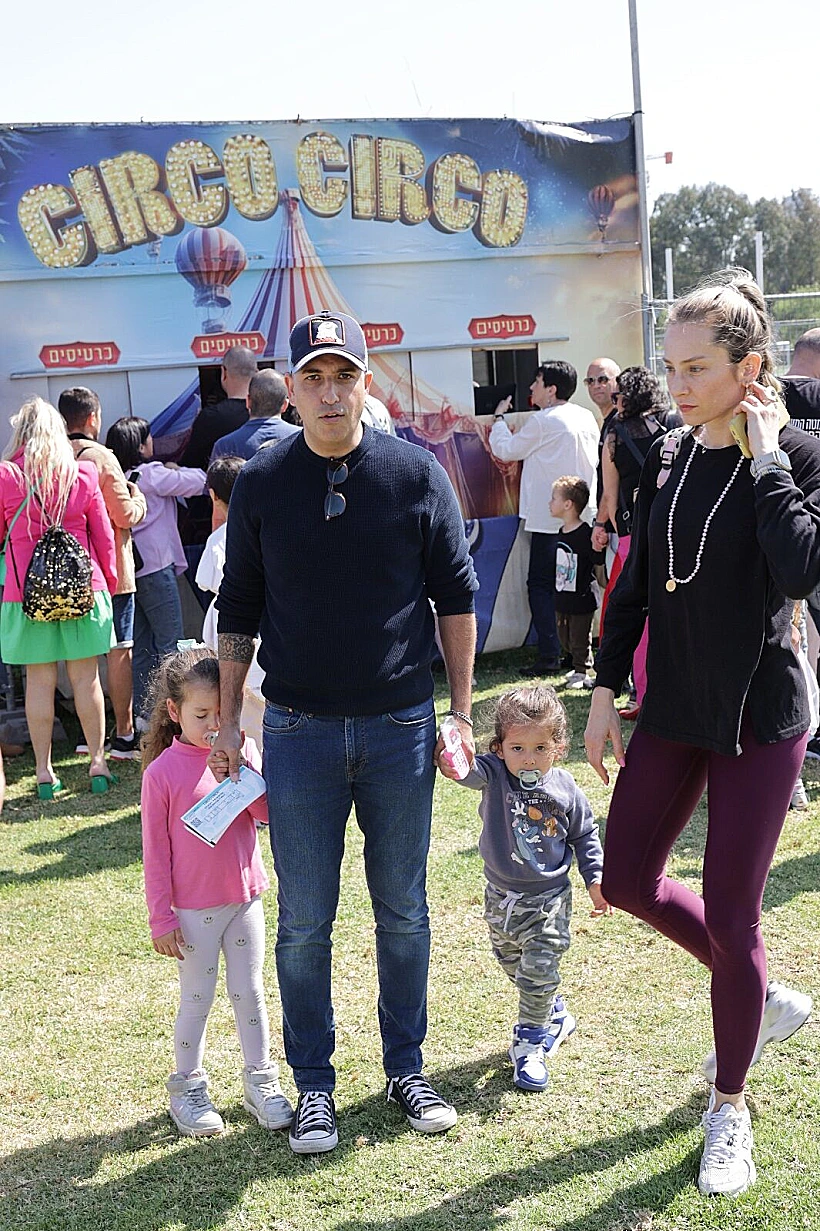 חזי דין והמשפחה