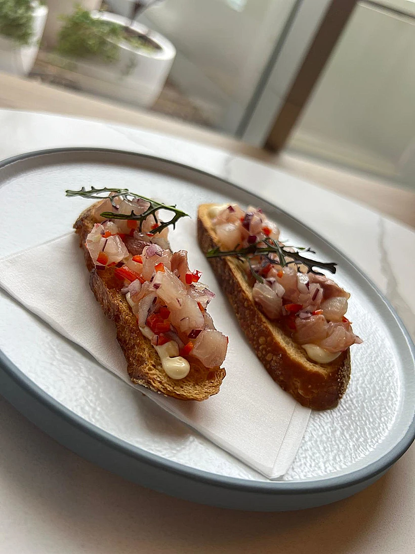 מסעדת נינה, טרטר דג ים על ברוסקטה