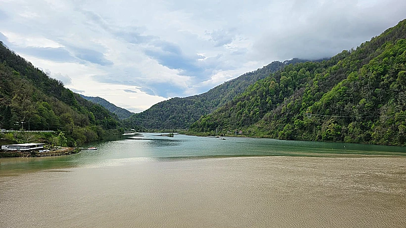 מפגש הנהרות אג׳ריסחאלי וצ'ורו גאורגיה