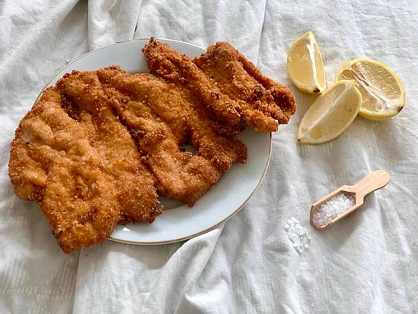 שניצל קטוגני ענק