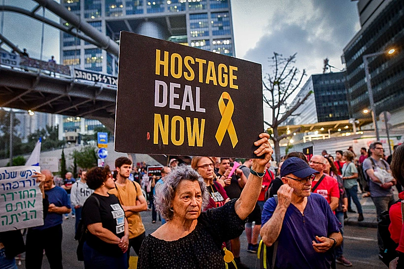 מפגינים למען שחרור החטופים, הערב בתל אביב