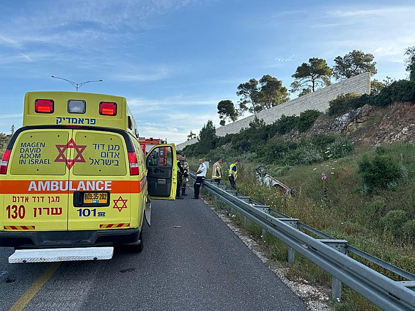 אמבולנס בשרון. ארכיון