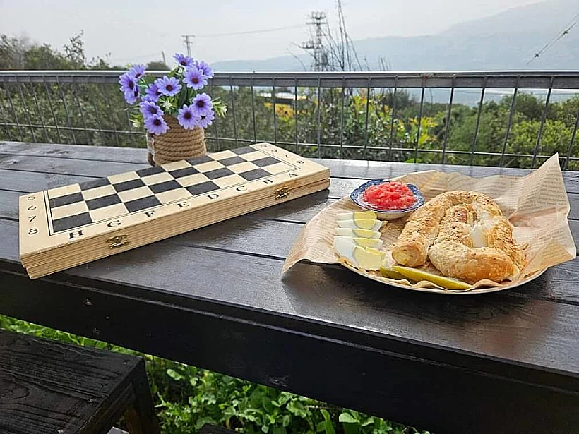 העגלה בלוטם