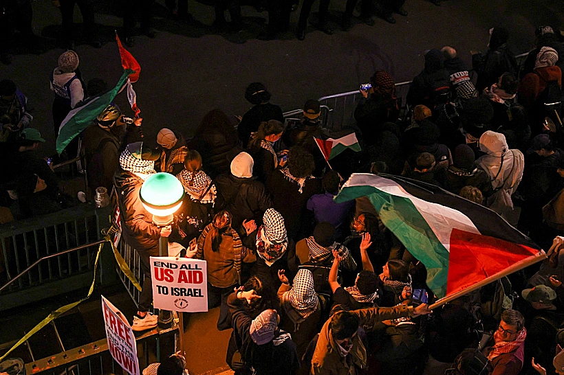 מפגינים פרו-פלסטינים מתפרעים באוניברסיטת קולומביה