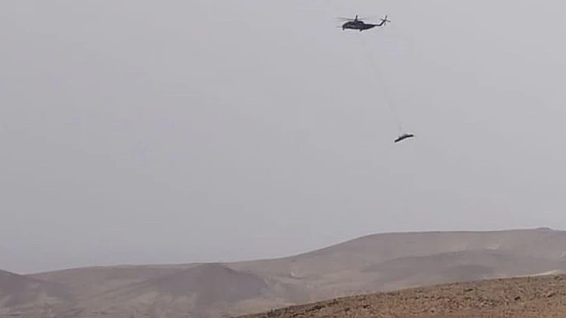 פינוי הטיל האיראני שנפל בנחל סמוך לערד