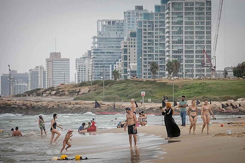 תחזית מזג אוויר קיץ ים חוף חום שמש קיצי נעים בהיר