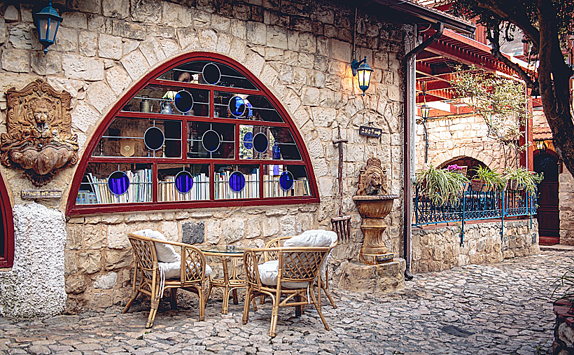 החצר של וילה תהילה בראש פינה