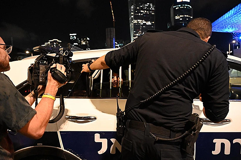 אילה מצגר, כלתו של החטוף יורם מצגר, מעוכבת לחקירה