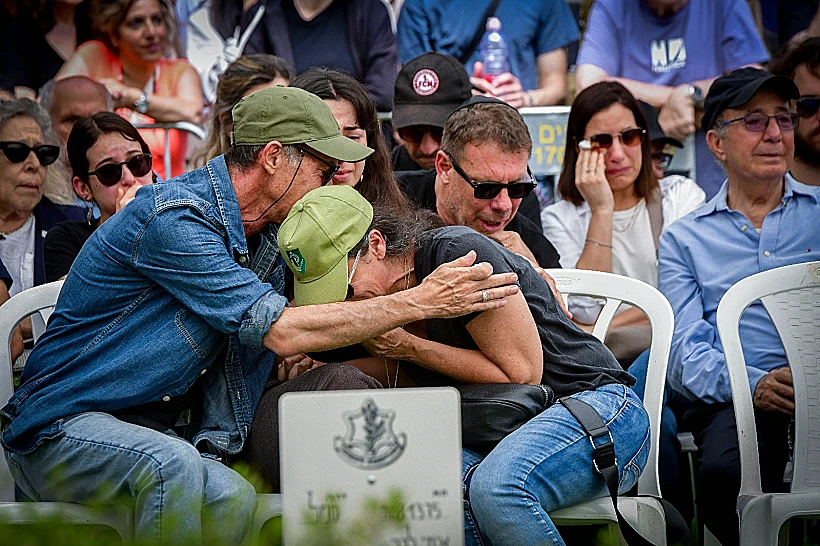 הלווייתו של סמל איתי לבני שנפל בסוף השבוע בעזה, בקריית שאול