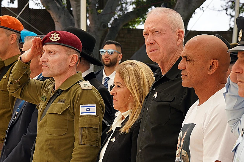 שר הביטחון יואב גלנט וסגן הרמטכ"ל האלוף אמיר ברעם בקריית שאול