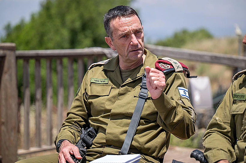 הרמטכ"ל רב-אלוף הרצי הלוי בגבול הצפון