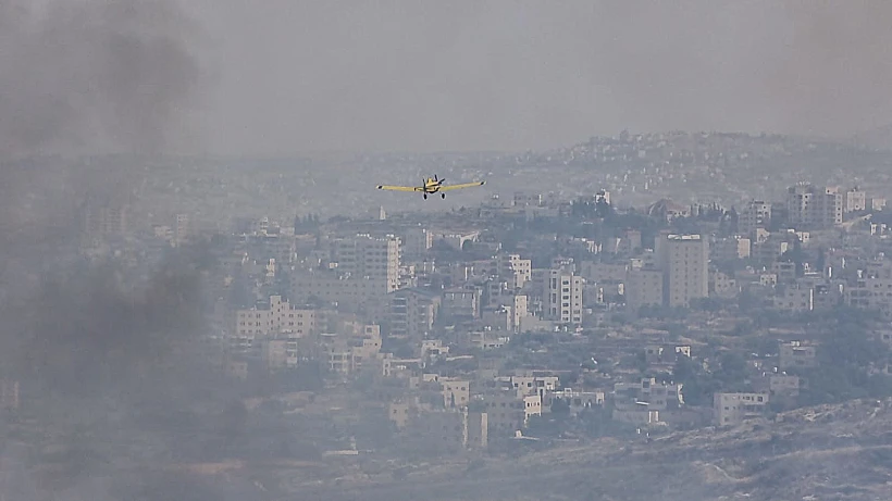 מטוס כיבוי בשמי ירושלים