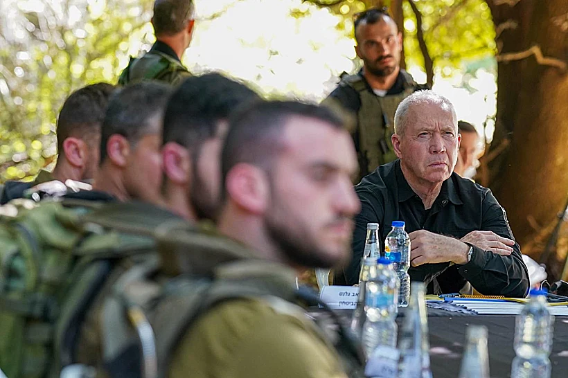 גלנט בשיחה עם לוחמים