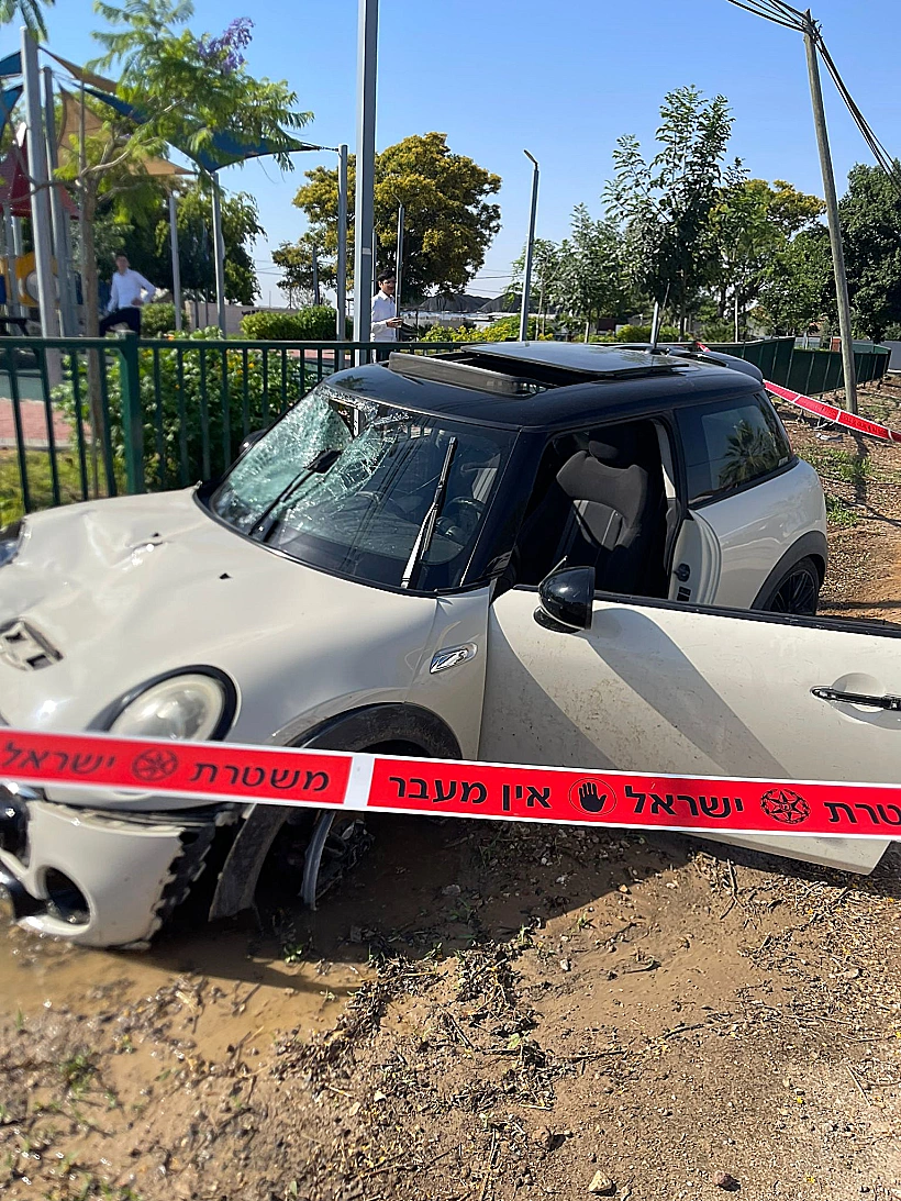 רכב החשוד שנמלט מהמשטרה ודרס למוות את רוכב האופניים