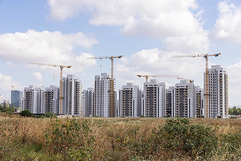 אתר בנייה בבאר יעקב