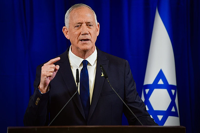 גנץ מודיע על פרישה מהממשלה