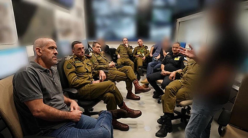 כינוס מערכת הביטחון לפני מבצע ארנון