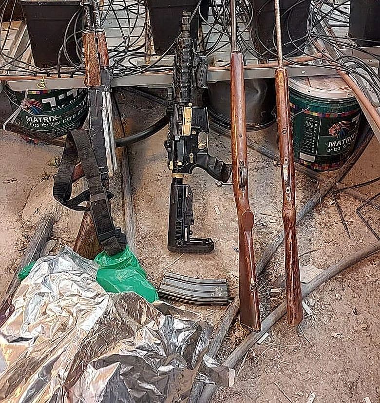 חלק מהנשקים שנתפסו