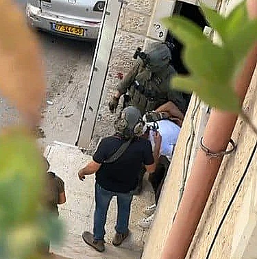 רגעי מעצר המבוקש