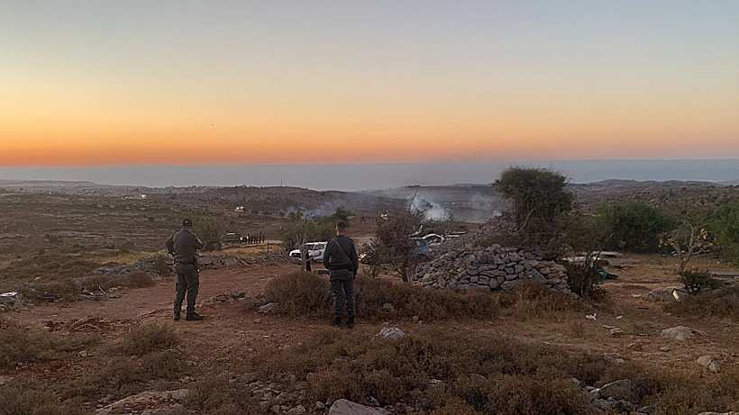 יהודה ושומרון מתנחלים מג"ב כוחות הביטחון התפרעויות במהלך פינוי מבנים לא חוקיים במאחז גבעת עוז ציון שבבנימין