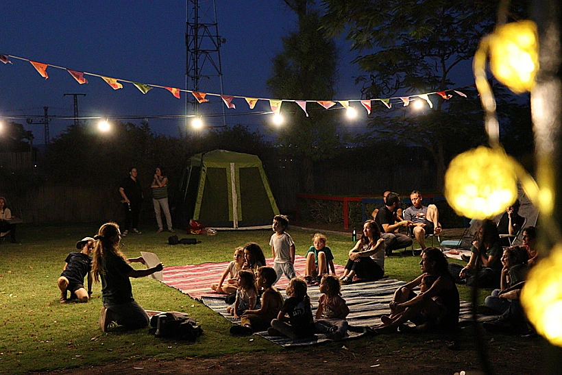 גן גורו בלילות