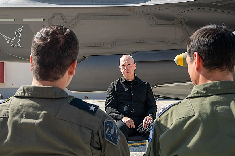 שר הביטחון יואב גלנט והטייסים שתקפו בח'אן יונס
