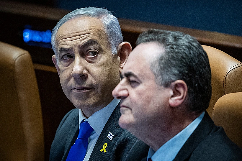 רה"מ בנימין נתניהו והשר ישראל כ"ץ בכנסת