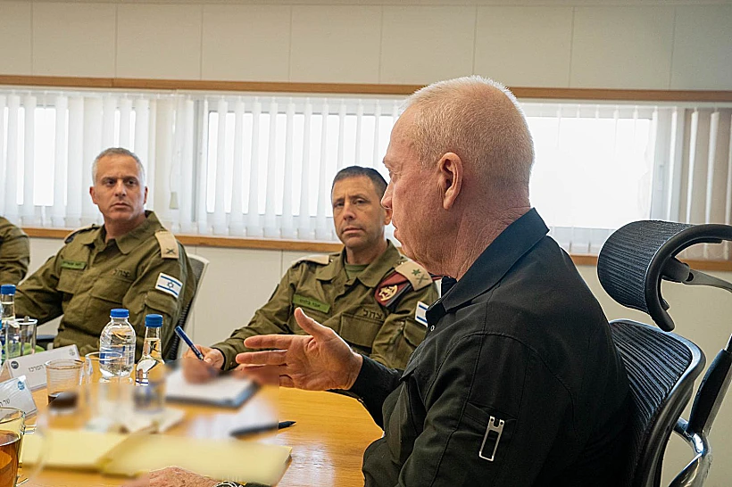 שר הביטחון גלנט בפיקוד המרכז