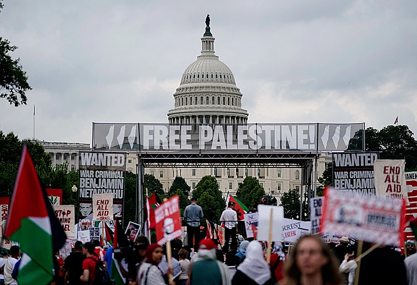 הפגנה פרו-פלסטינית מחוץ לבניין הקונגרס, שעות לפני נאום נתניהו