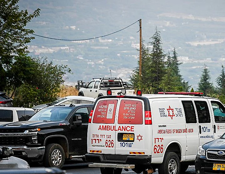 טבח הילדים במג'דל שמס: אמבולנס בזירת הפגיעה