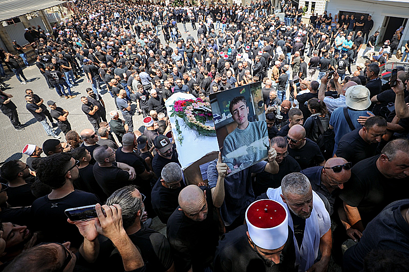 הלוויית הילדים הדרוזים שנרצחו במג'דל שמס