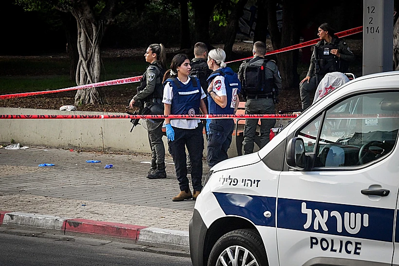 זירת פיגוע הדקירה בחולון