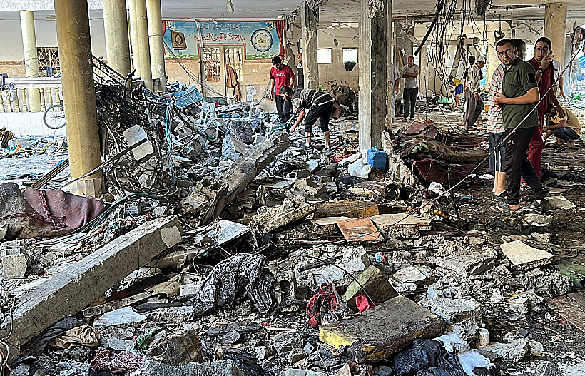 הריסות לאחר תקיפת צה"ל בבית ספר ברצועת עזה