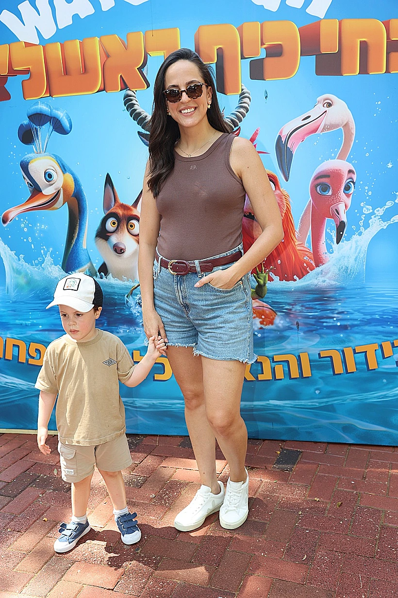 רותם ישראל מתמודדת עם החום בהיריון