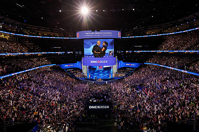 בני הזוג אובמה בוועידה הדמוקרטית בשיקגו