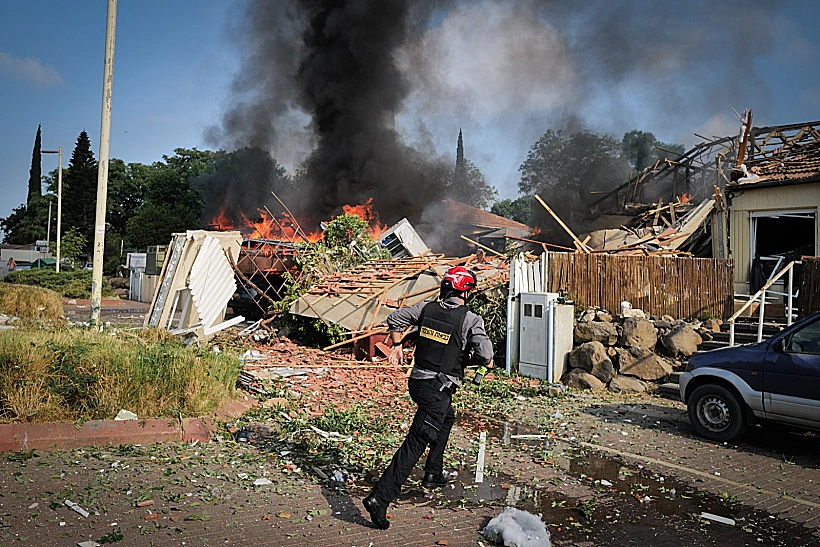 בית שנפגע במטח לקצרין