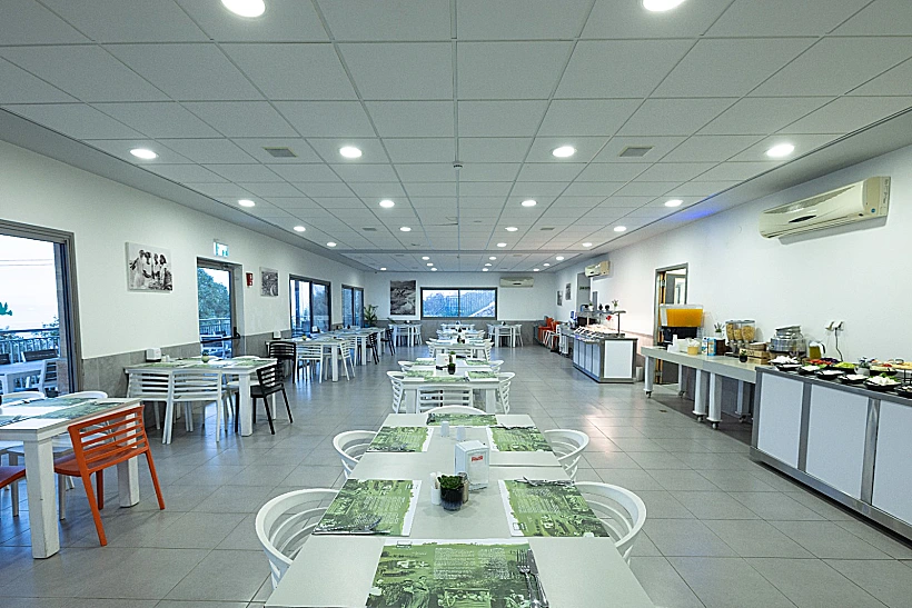 חדר האוכל בכפר הנופש