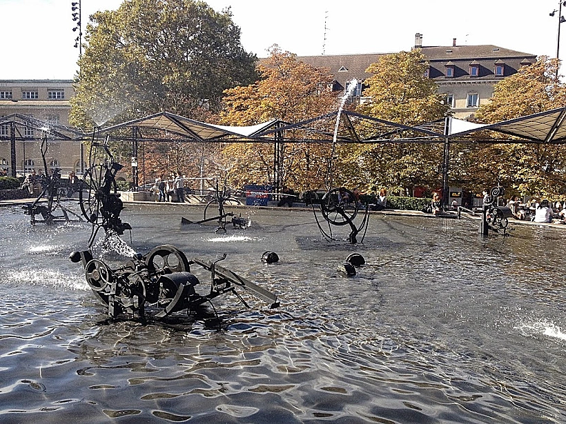 המזרקה של טינגלי בבאזל