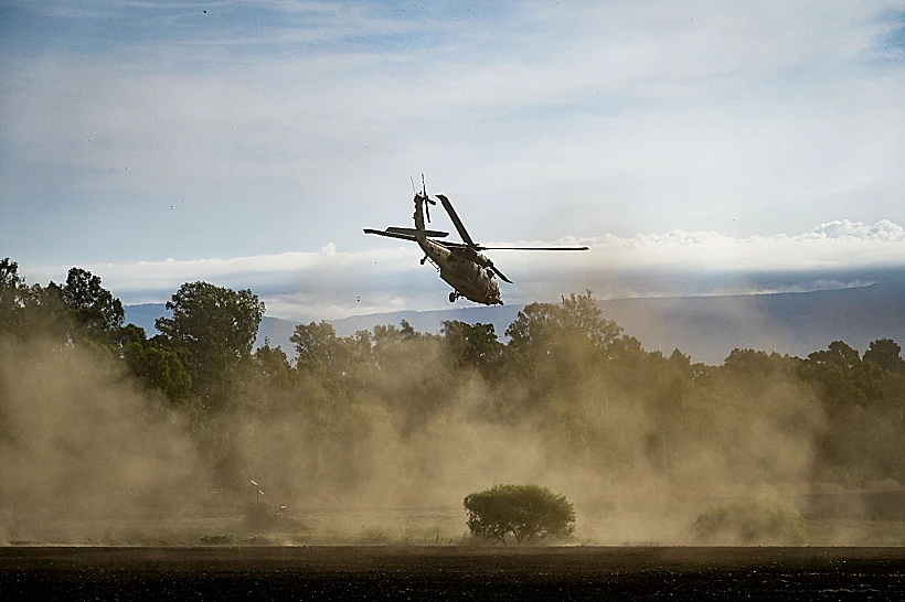 מסוק צבאי מגיע לחלץ פצועים מפגיעת הנ"ט ברכס רמים