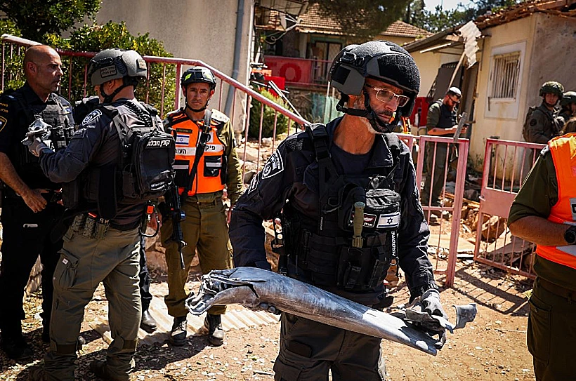 רקטה שפגעה בבית בצפת