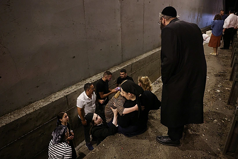 מסתתרים בזמן האזעקות במרכז הארץ