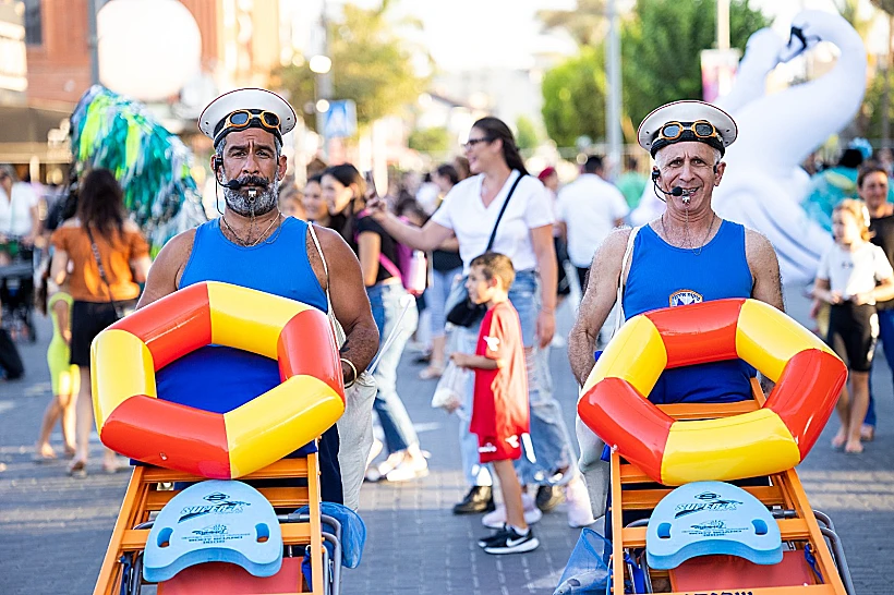 הצוללנים - פסטיבל תיאטרון רחוב באילת