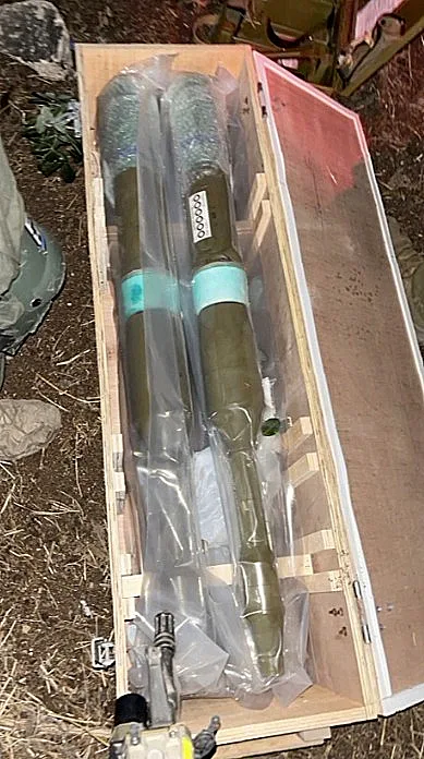 אמצעי לחימה שאותרו בקרבת בית ספר בדרום לבנון