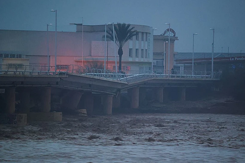 גשר שקרס בשיטפונות בוולנסיה שבספרד