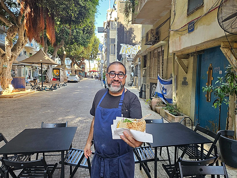 פיתה, חמודי אבולעפיה