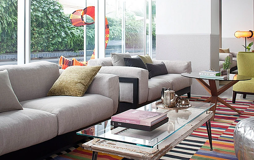 המלון ברחוב מנדלי