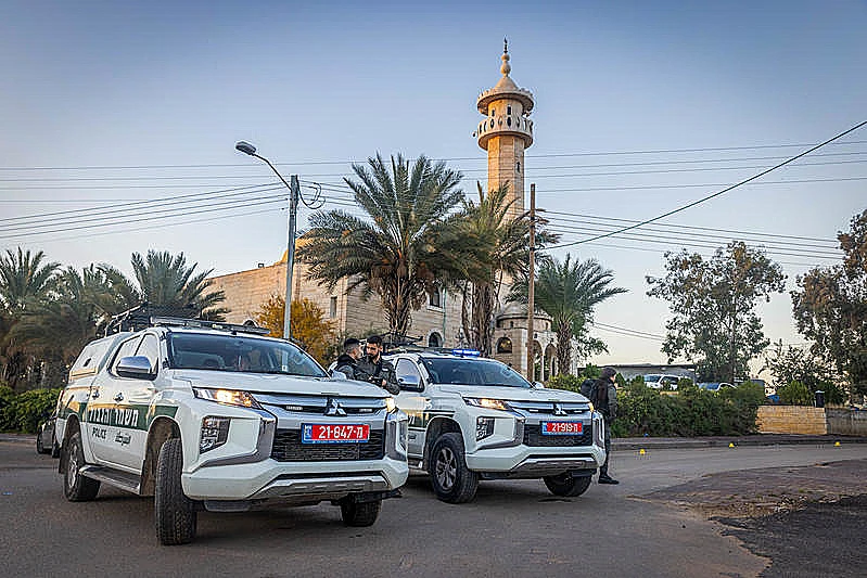 ניידת משטרה בזירת רצח ברמלה