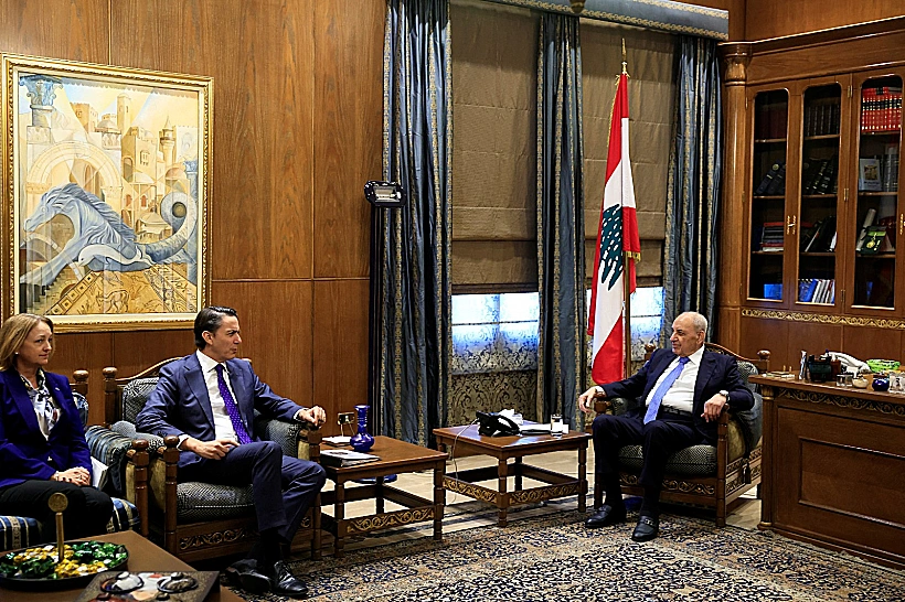 שליח ארה"ב עמוס הוכשטיין ויו"ר הפרלמנט הלבנוני נביה ברי בביירות