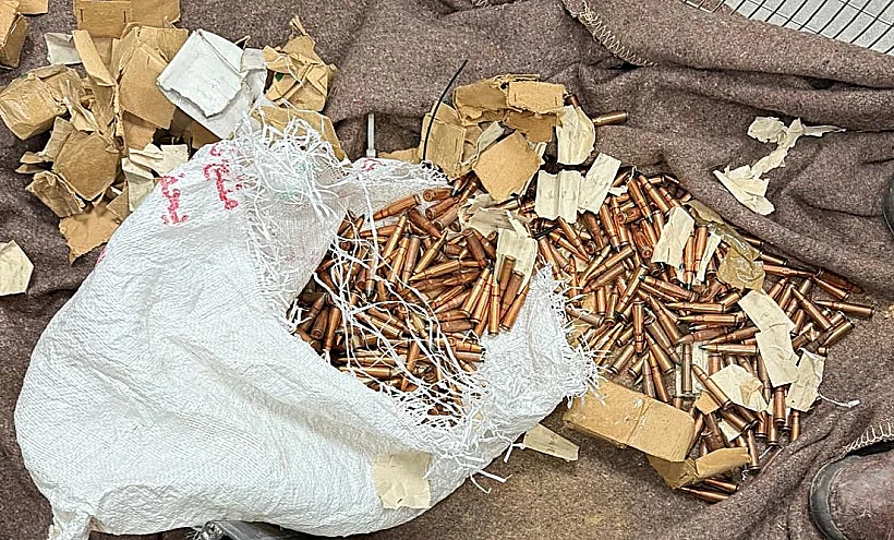 אמצעי הלחימה שנתפסו לאחר הפלת הרחפן