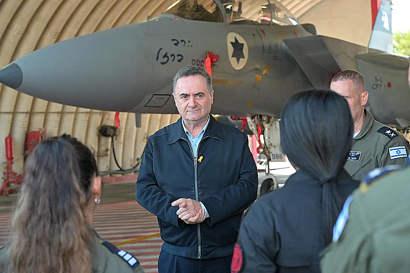 שר הביטחון ישראל כ"ץ מבקר בבסיס תל נוף